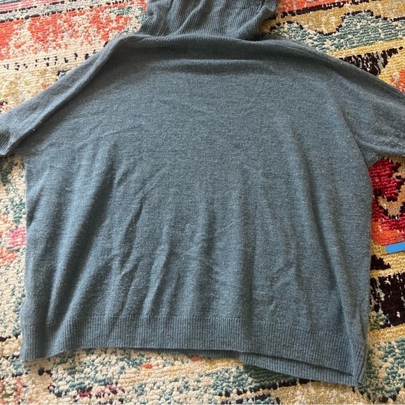 Cynthia Rowley 100% merino wool sweater womens size S/M oversized - Picture 2 of 6